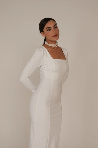 שמלת מידי לבנה - פרט